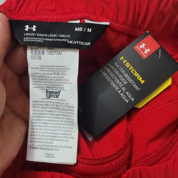 Under Armour Women's Woven Warm Up Pants Size  M‎ Red/gray NWT - Picture 16 of 16